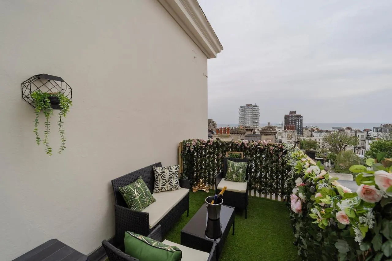 Flash Sale Brighton City Centre Seafront 2 Bedroom Flat Bn12Sil05 0*,  United Kingdom