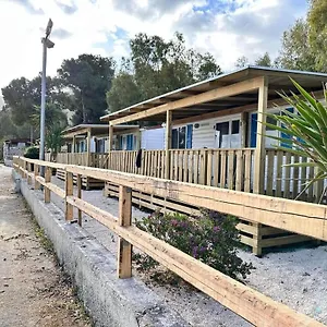 Karavomilos Campsite Sami (Kefalonia)